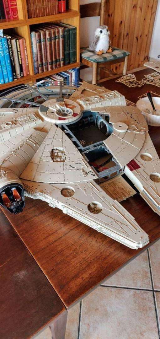 Millenium Falcon De Agostini completo 2